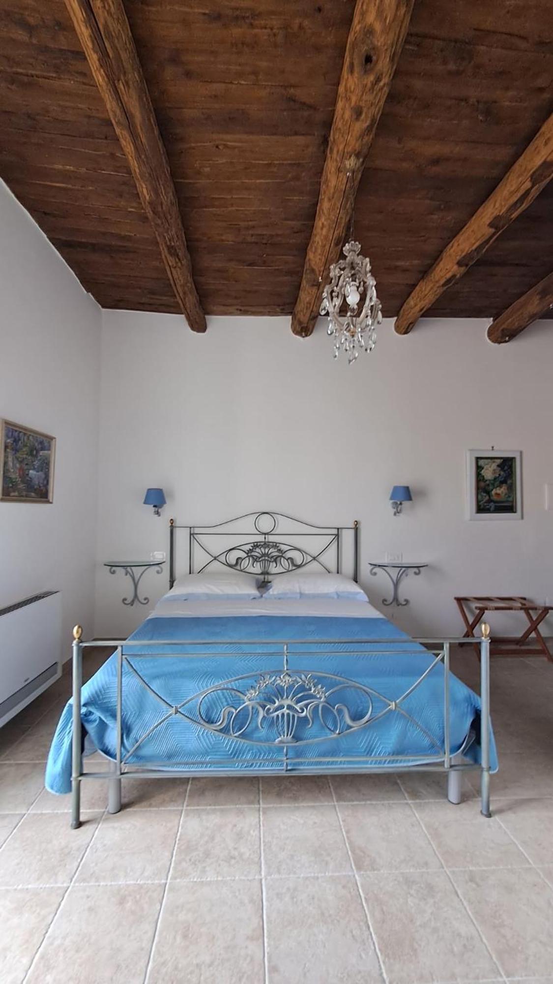 Palazzo Cantarella Stella Cilento الغرفة الصورة